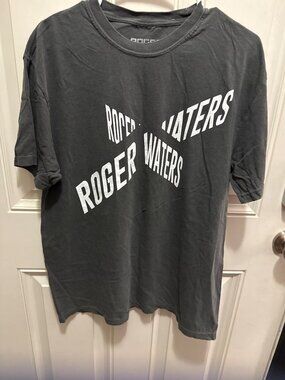 Roger Waters "This Is Not A Drill" Tour T-Shirt Gray Size L 100% Cotton Concert